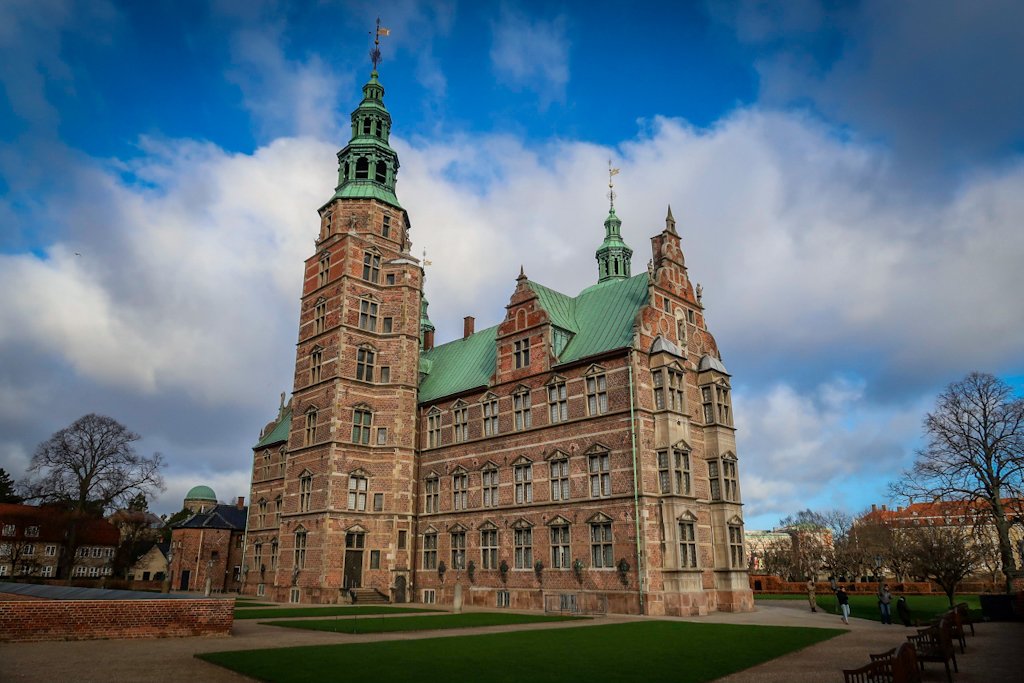 Copenhagen Blog: The back side of Rosenborg Castle