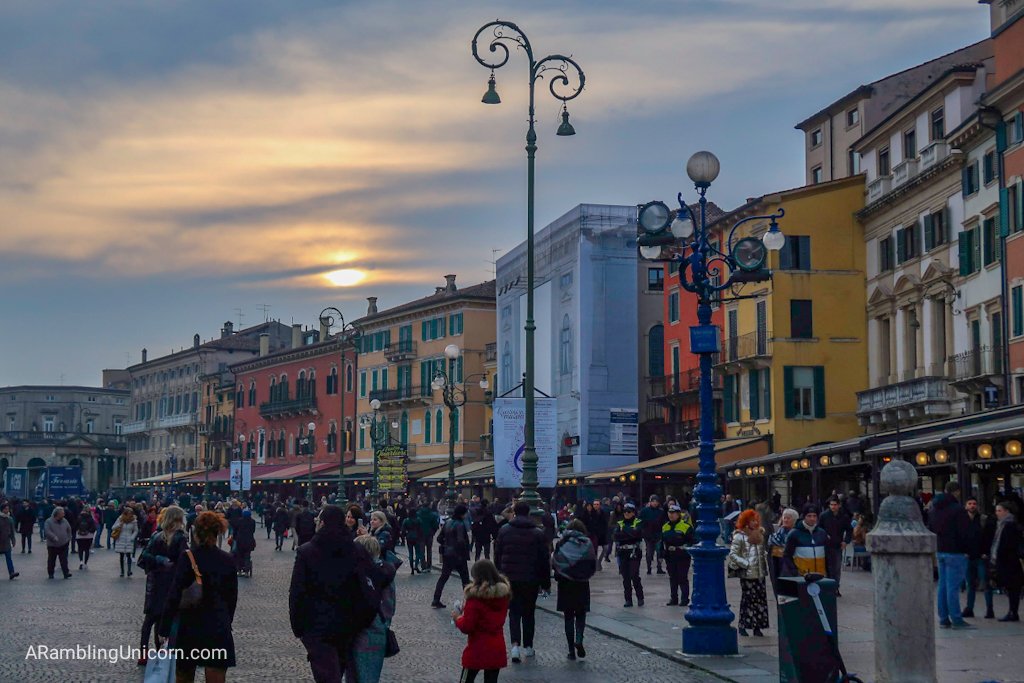 Verona in 24 Hours: Piazza Bra in Verona at Dusk