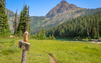 How to Pee Outside (and Poop too!): Hiking Bathroom Etiquette